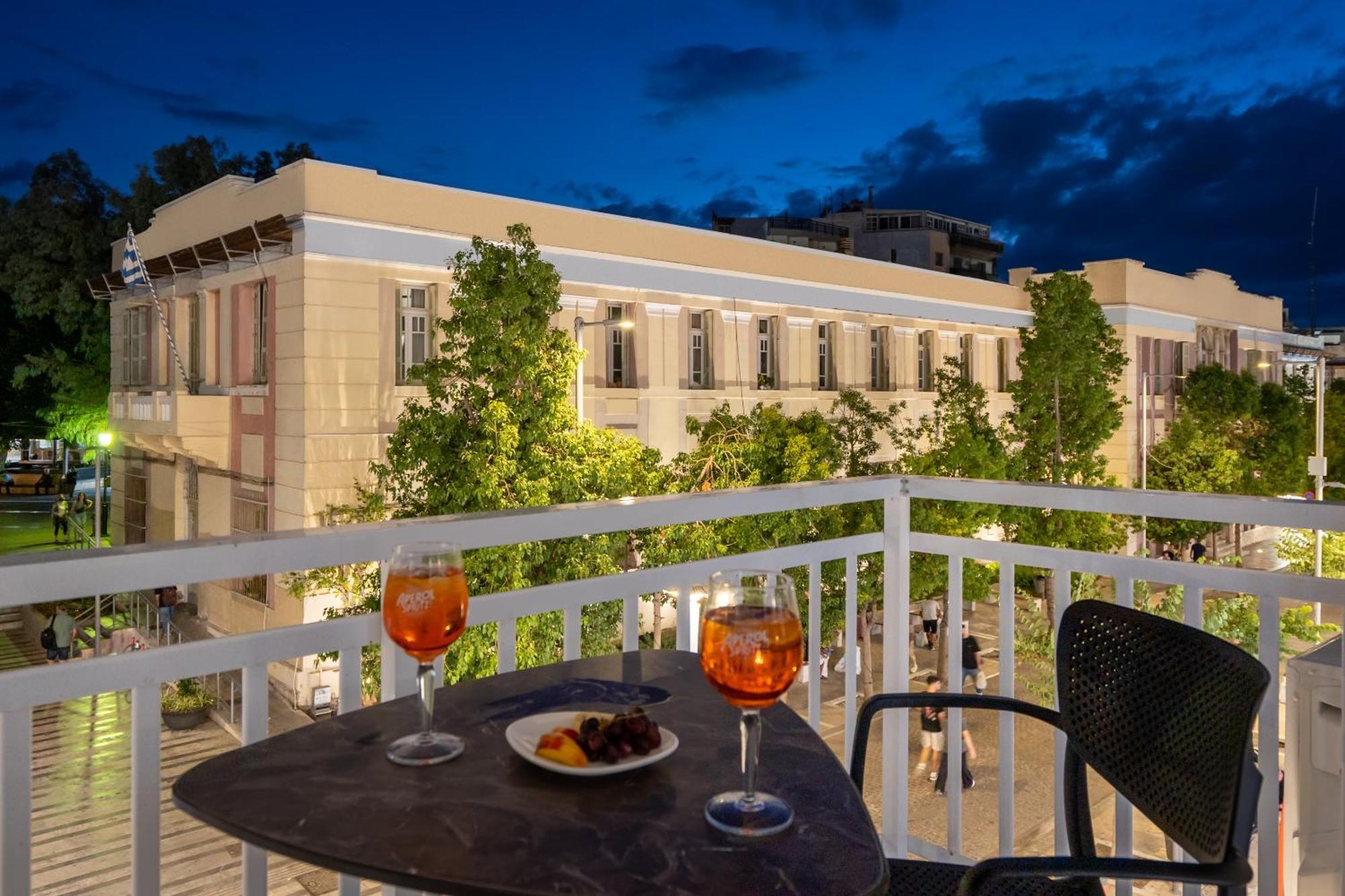 Luxury In Downtown Daire *